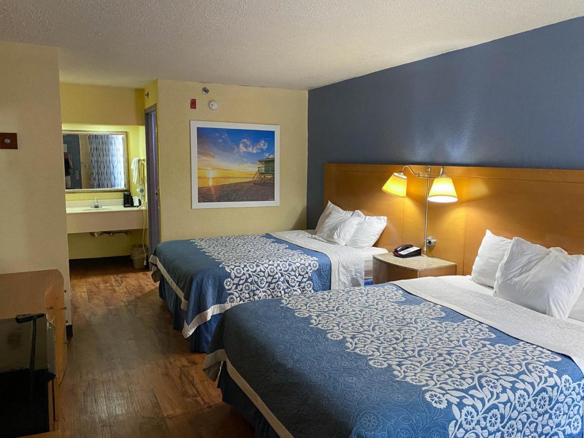 Motel 6 Savannah Ga Gateway & I95 Exteriör bild