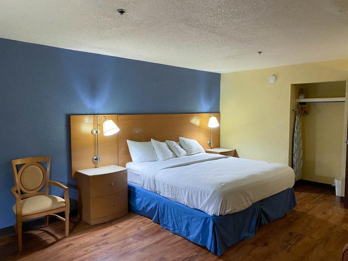 Motel 6 Savannah Ga Gateway & I95 Exteriör bild
