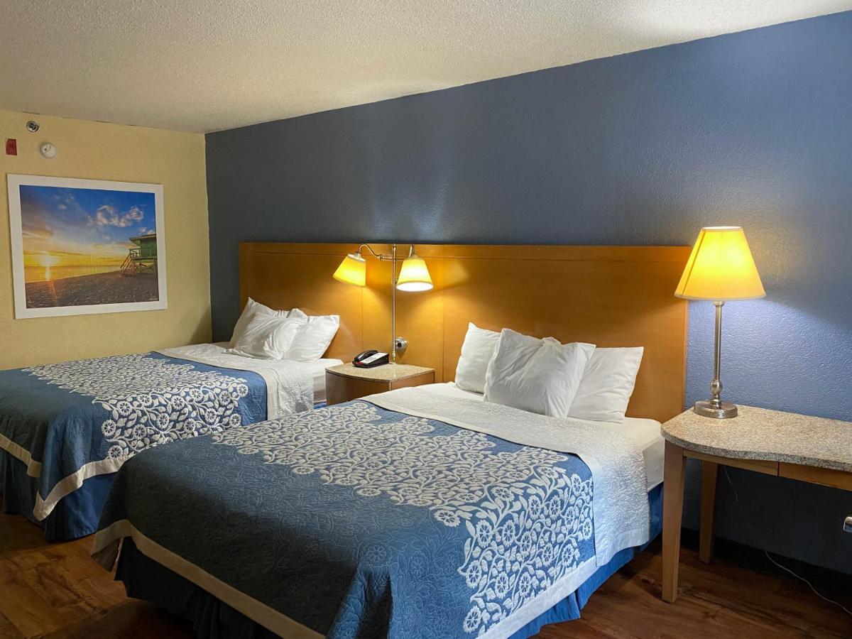 Motel 6 Savannah Ga Gateway & I95 Exteriör bild