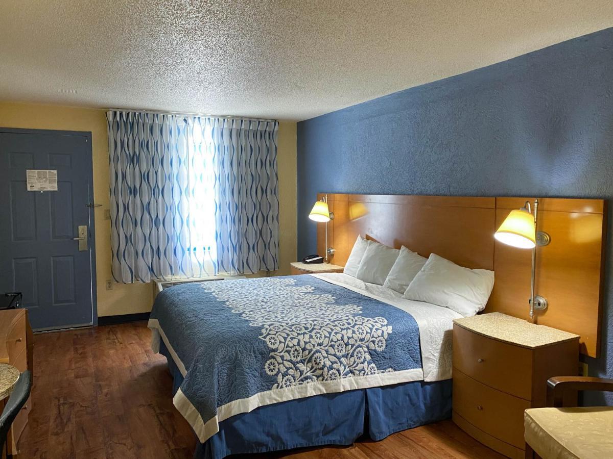 Motel 6 Savannah Ga Gateway & I95 Exteriör bild