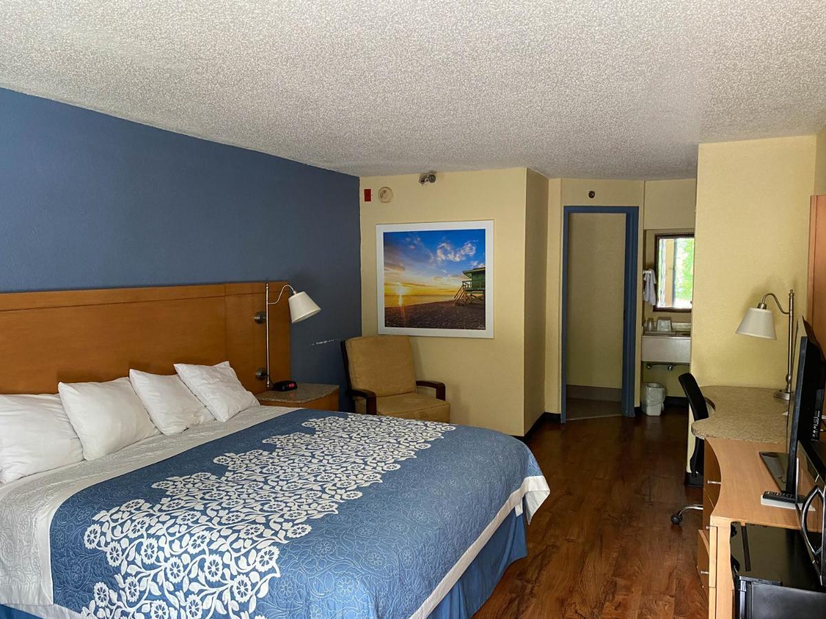 Motel 6 Savannah Ga Gateway & I95 Exteriör bild